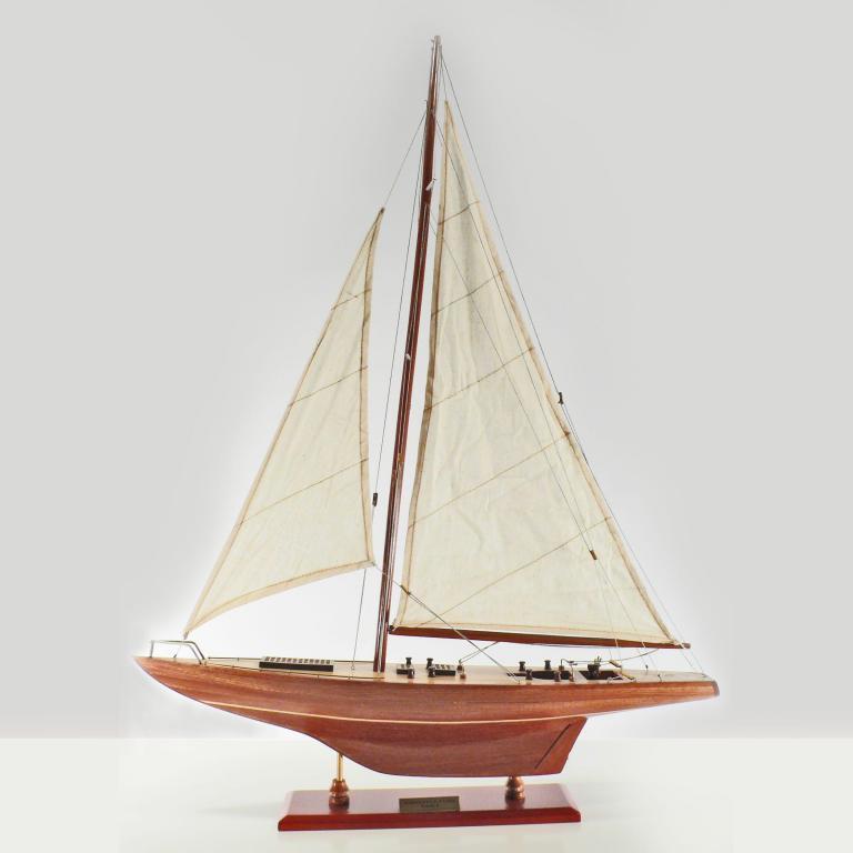 Handgefertigtes Segelschiffmodell der Constellation