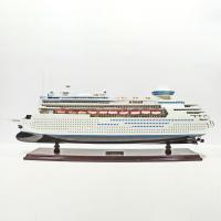 Handgefertigtes Schiffsmodell aus Holz der Majesty of the Seas