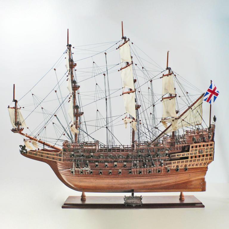 Handgefertigtes Schiffsmodell aus Holz der Sovereign of the Seas