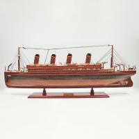 Handgefertigtes Schiffsmodell aus Holz der Titanic (Holz)