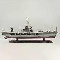 Handgefertigtes Schiffsmodell aus Holz der USS Blue Ridge
