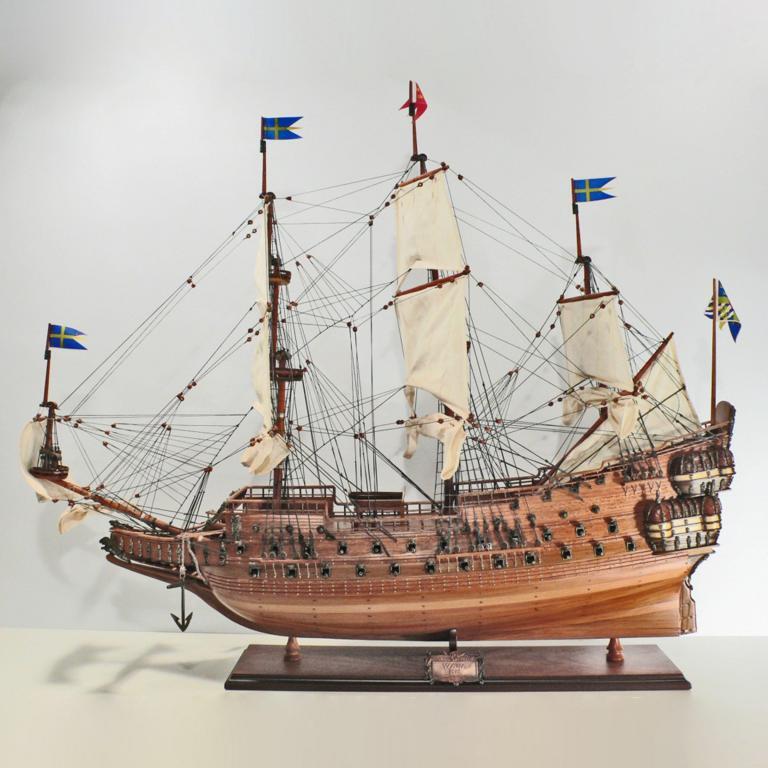 Handgefertigtes Schiffsmodell aus Holz der Wasa